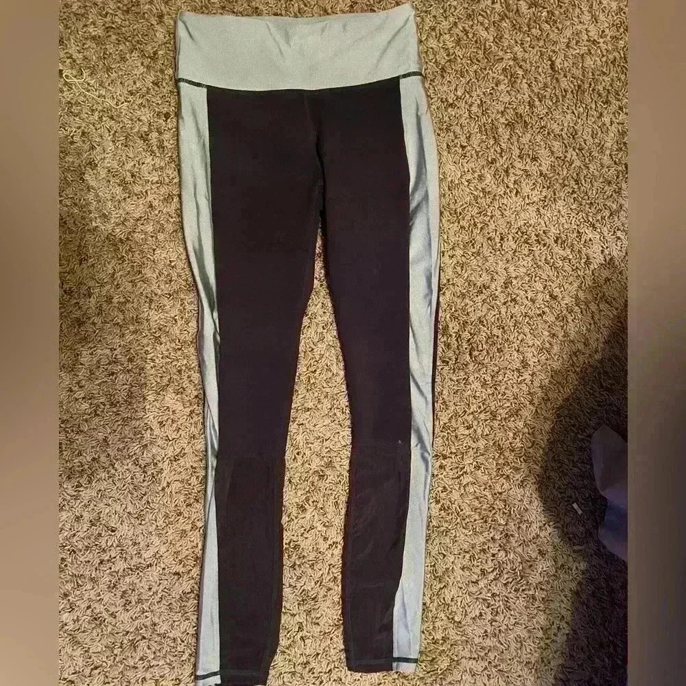 Fabletics Define Powerhold Hi-Waisted Leggings - image 5